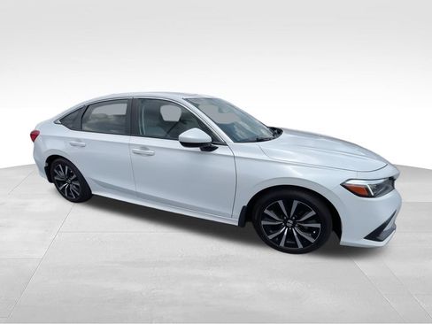 Used 2022 Honda Civic EX image 9