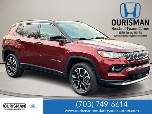 Used 2022 Jeep Compass Limited image 1