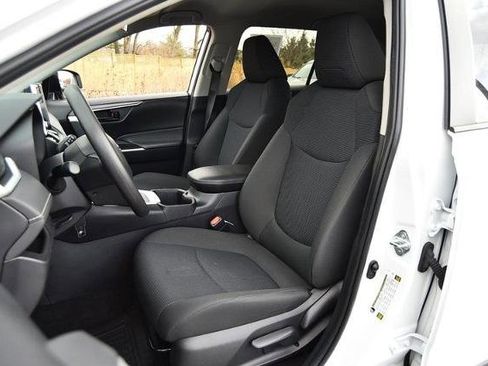 Used 2024 Toyota RAV4 LE image 18