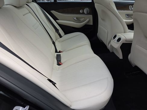 Used 2020 Mercedes-Benz E 450 4MATIC Sedan image 26