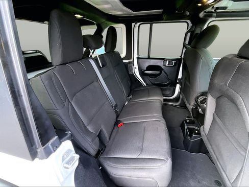 Used 2019 Jeep Wrangler Unlimited Sport AWD/4WD image 18