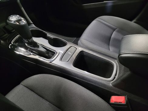 Used 2018 Chevrolet Cruze LT image 26