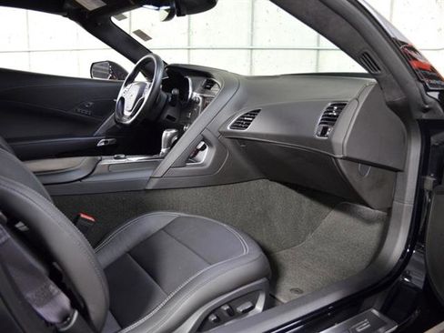 Used 2016 Chevrolet Corvette Z06 w/ 3LZ Preferred Equipment Group image 19