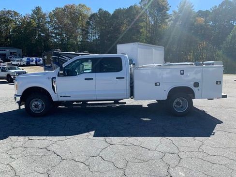 New 2026 Ford F350 XL w/ XL Chrome Package image 9