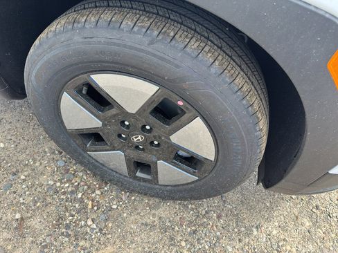 New 2026 Hyundai Santa Fe SE AWD/4WD image 19