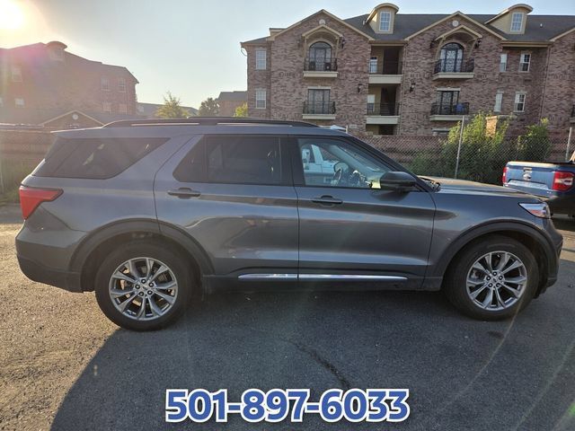 Certified 2023 Ford Explorer XLT w/ Equipment Group 202A RWD image 3