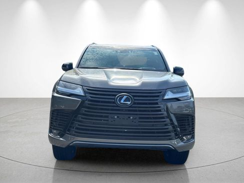 Used 2023 Lexus LX 600 4WD w/ Appearance Package image 8