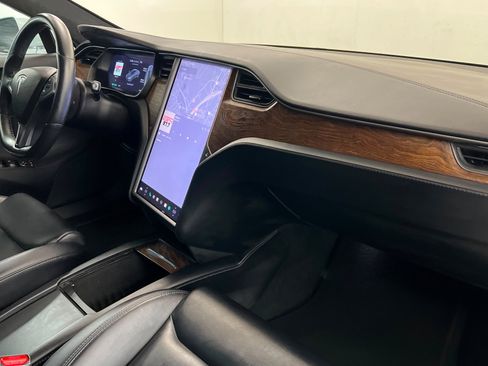 Used 2020 Tesla Model S Long Range image 23