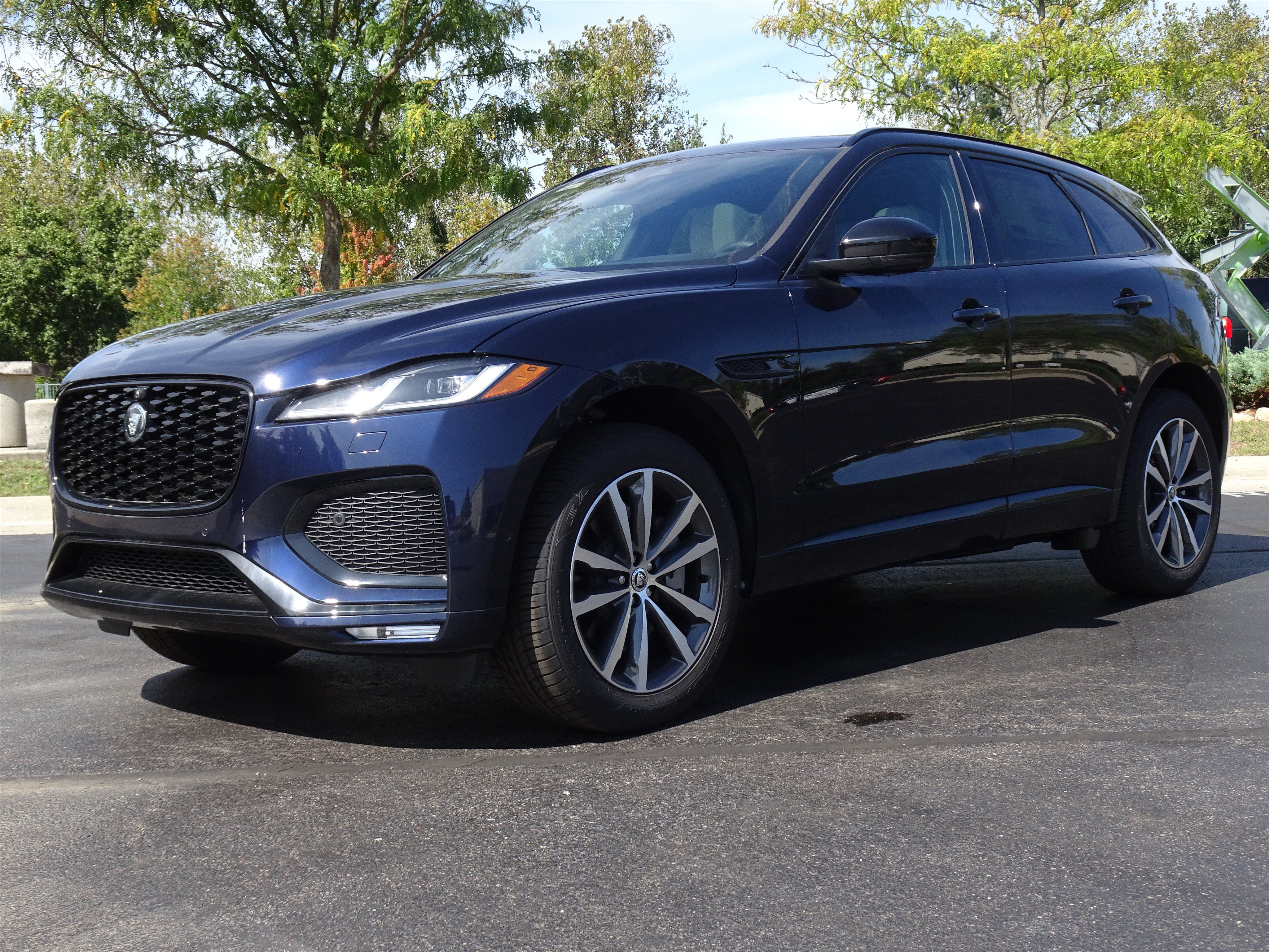 New 2026 Jaguar F-PACE R-Dynamic S AWD/4WD image 2