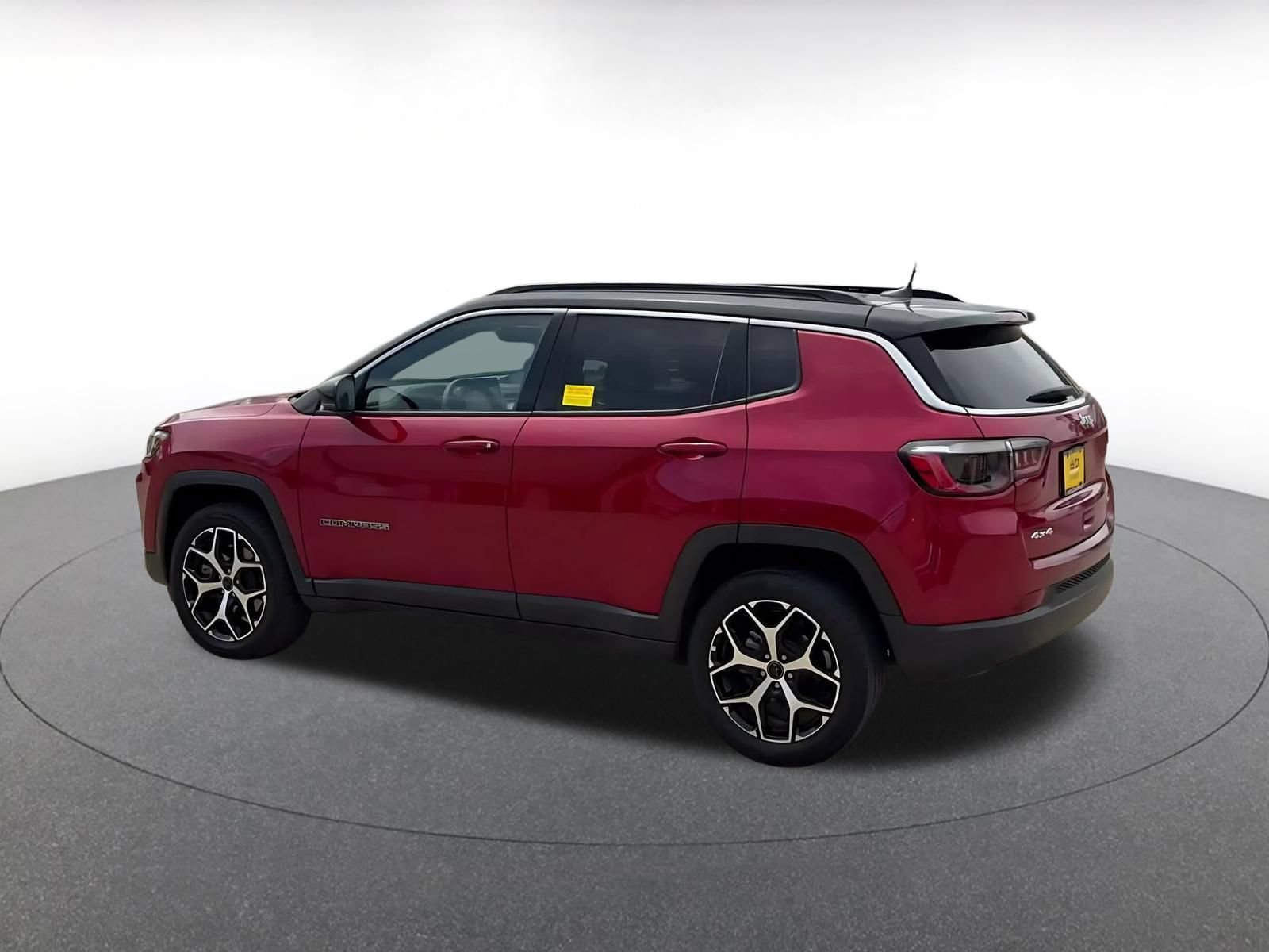 Used 2025 Jeep Compass Limited AWD/4WD image 8