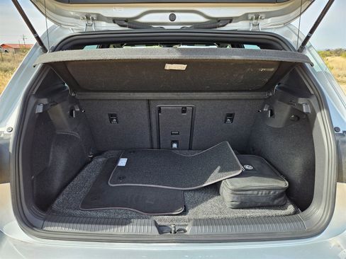 Used 2023 Volkswagen GTI SE image 7