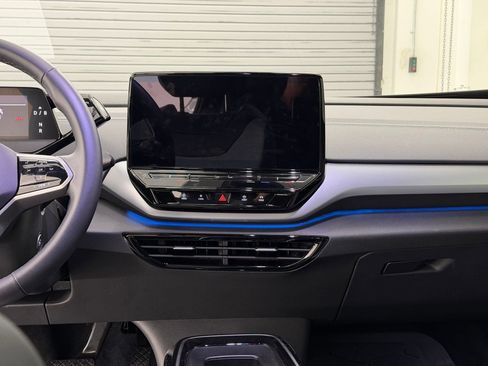 Used 2024 Volkswagen ID.4 2WD image 23