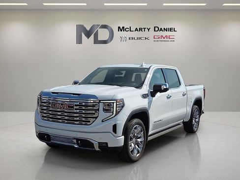 Used 2023 GMC Sierra 1500 Denali w/ Denali Reserve Package AWD/4WD image 27