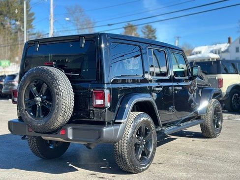 Used 2021 Jeep Wrangler Unlimited Sahara image 6