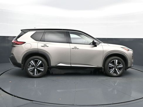 Used 2023 Nissan Rogue Platinum w/ Platinum Premium Package FWD image 8