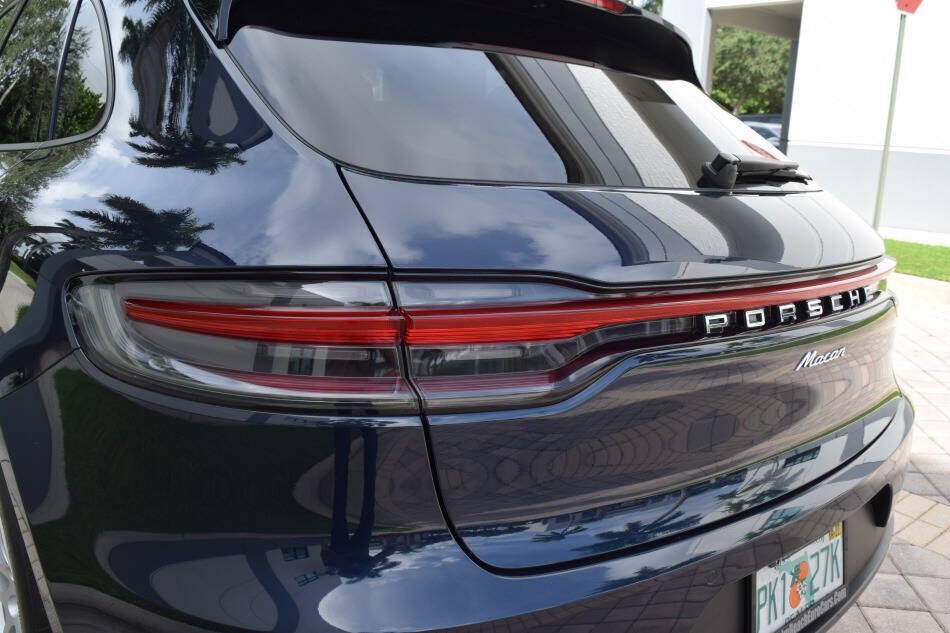 Used 2019 Porsche Macan AWD/4WD image 22