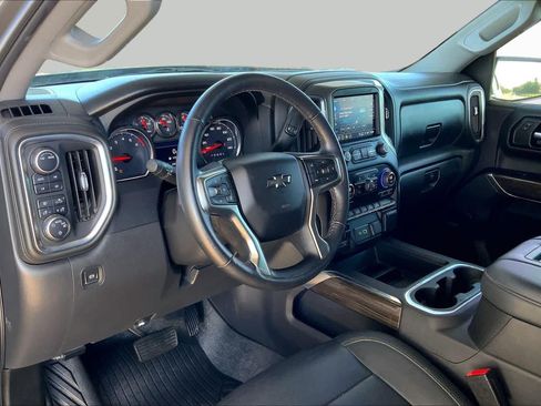 Used 2022 Chevrolet Silverado 1500 LT Trail Boss w/ Convenience Package II AWD/4WD image 18