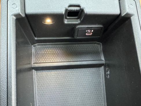 Used 2022 BMW M440i Coupe w/ Premium Package image 31