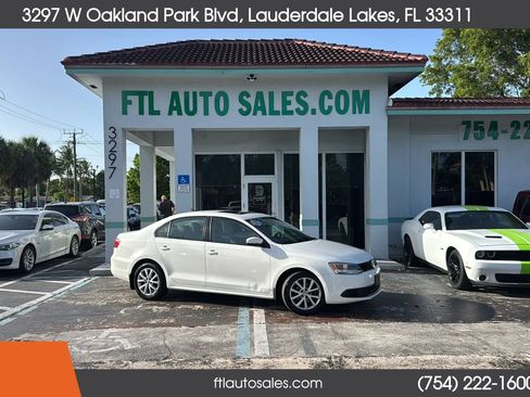 Used 2012 Volkswagen Jetta SE FWD image 1