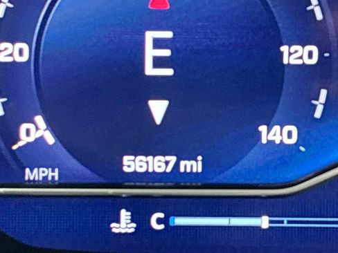 Certified 2023 Chevrolet Suburban RST image 12