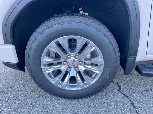 New 2026 GMC Sierra 1500 Denali w/ Technology Package image 11