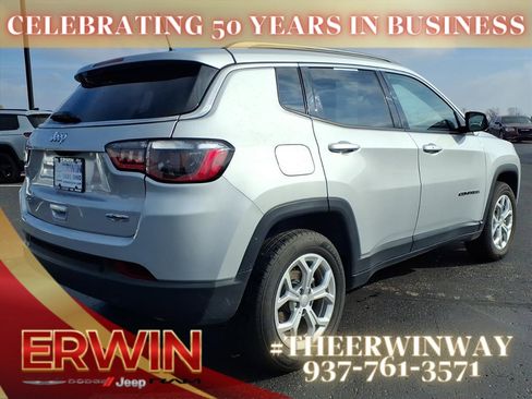 Certified 2024 Jeep Compass Latitude image 7