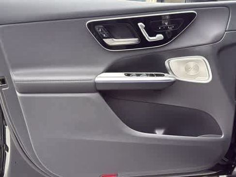 Used 2026 Mercedes-Benz GLC 300 4MATIC image 15