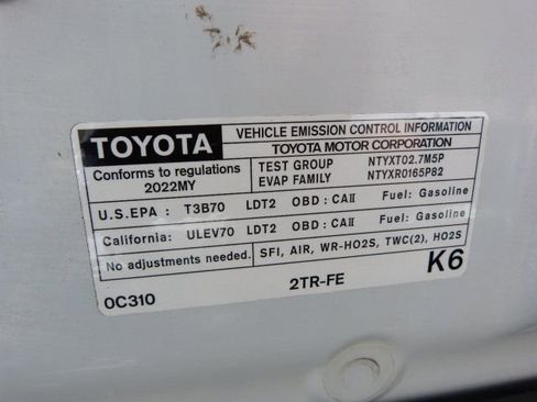Used 2022 Toyota Tacoma SR image 46