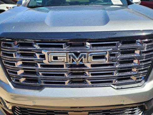New 2026 GMC Acadia Denali Ultimate AWD/4WD image 10