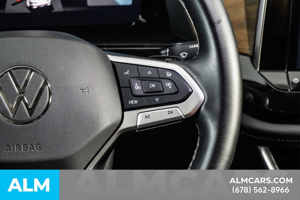 Used 2025 Volkswagen Atlas SE FWD image 26