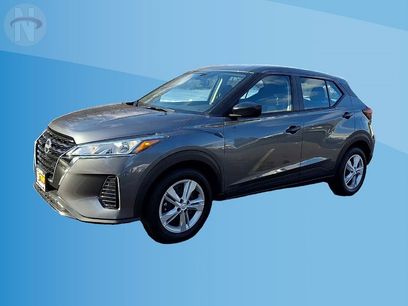 Used 2025 Nissan Kicks Play S