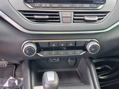 Certified 2022 Nissan Altima 2.5 SV FWD image 26