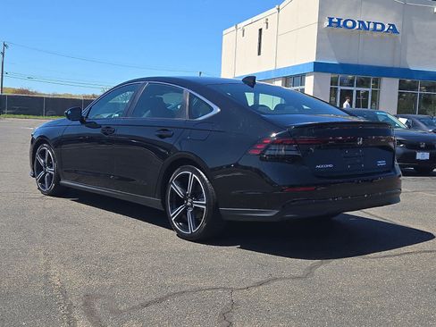 Used 2025 Honda Accord Sport image 7