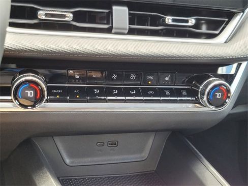 New 2026 Chevrolet Equinox LT w/ Convenience Package II image 18