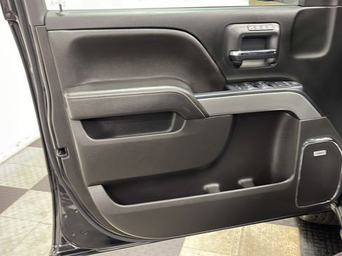 Used 2018 Chevrolet Silverado 1500 LTZ Z71 w/ Redline Edition AWD/4WD image 13
