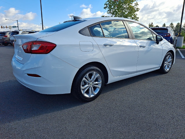 Used 2019 Chevrolet Cruze LS w/ LS Convenience Package FWD image 7