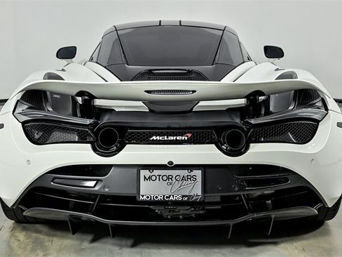 Used 2018 McLaren 720S RWD image 12