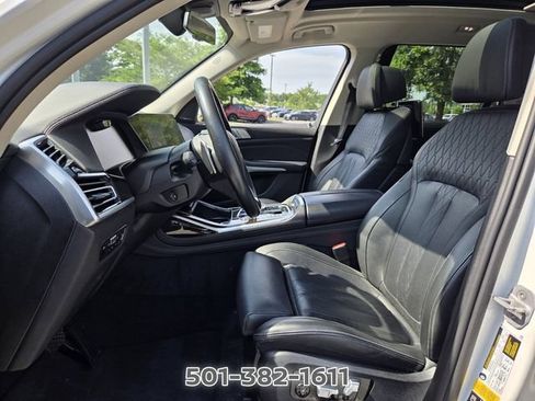 Used 2020 BMW X7 xDrive40i w/ Premium Package AWD/4WD image 9