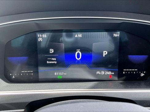 Used 2022 Volkswagen Tiguan SE image 26