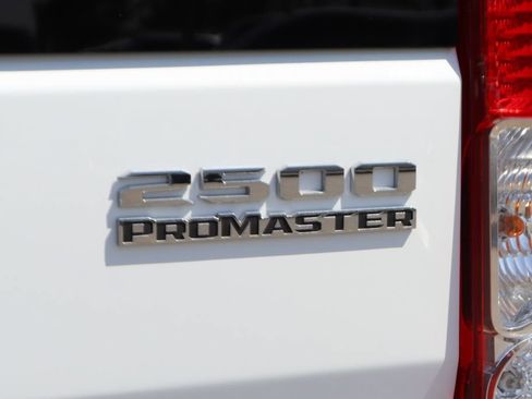 Used 2025 RAM ProMaster 2500 w/ U-Haul Equipment Group FWD image 41