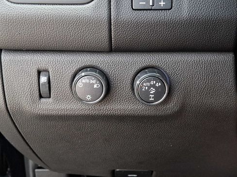 Used 2022 Chevrolet Colorado ZR2 AWD/4WD image 25