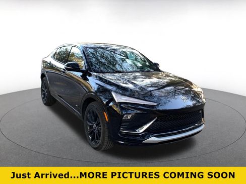 Used 2025 Buick Envista Sport Touring image 1