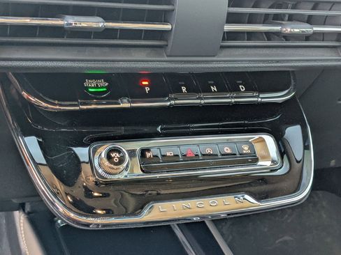 Used 2024 Lincoln Corsair Reserve w/ Equipment Group 201A image 18