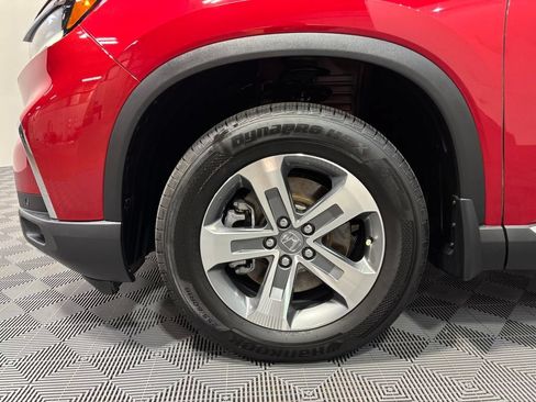 Certified 2024 Honda Pilot EX-L image 9