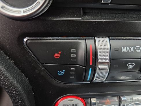 Used 2015 Ford Mustang GT Premium RWD image 38