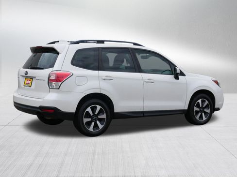 Used 2018 Subaru Forester 2.5i Premium AWD/4WD image 7