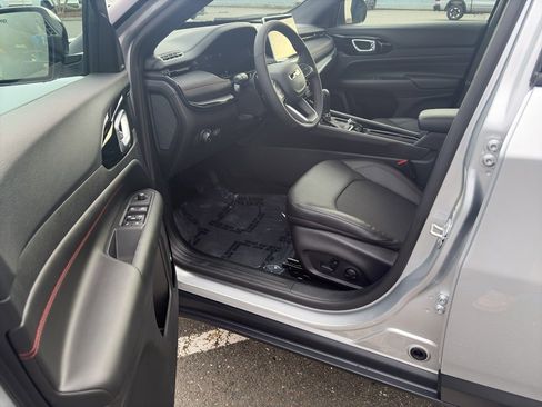 New 2026 Jeep Compass Trailhawk image 6