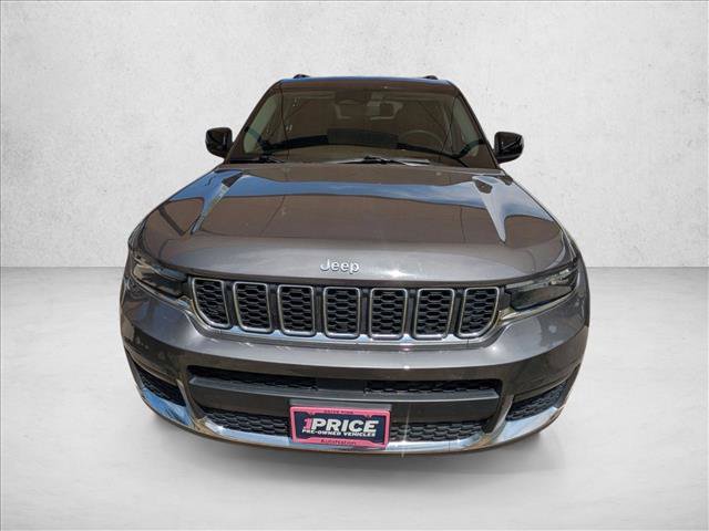 Used 2023 Jeep Grand Cherokee L Laredo w/ Luxury Tech Group I AWD/4WD image 2