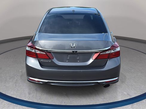 Used 2016 Honda Accord EX image 6