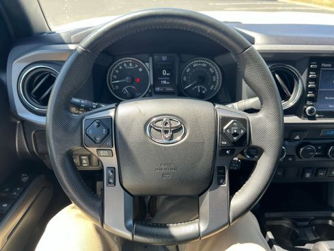 Certified 2023 Toyota Tacoma TRD Off-Road AWD/4WD image 13